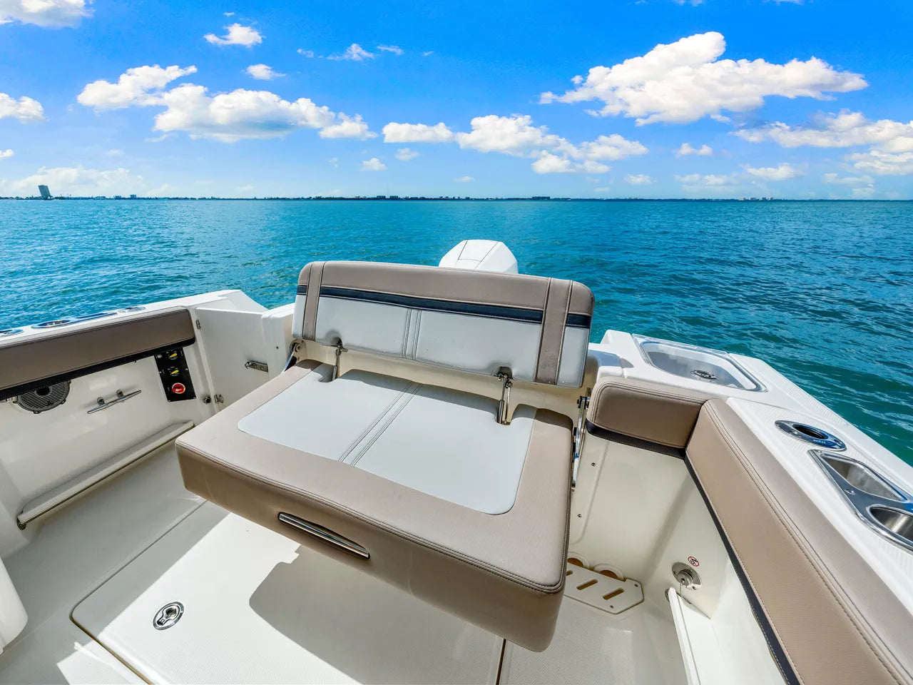 2026 Boston Whaler 240 Vantage 24.0 feet, Clearwater, Florida #22