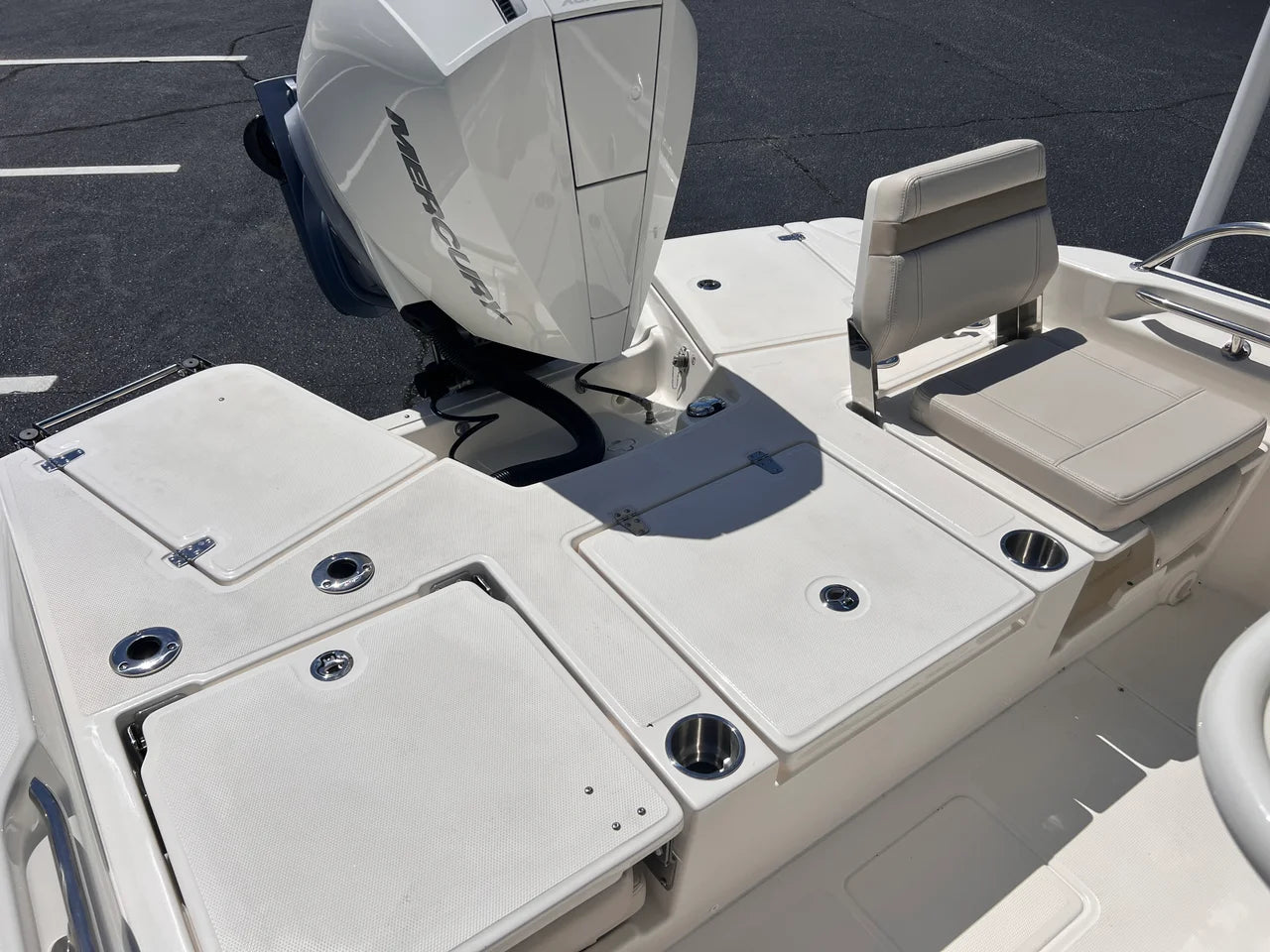 2026 Boston Whaler 250 Dauntless 25.0 feet, Clearwater, Florida #11