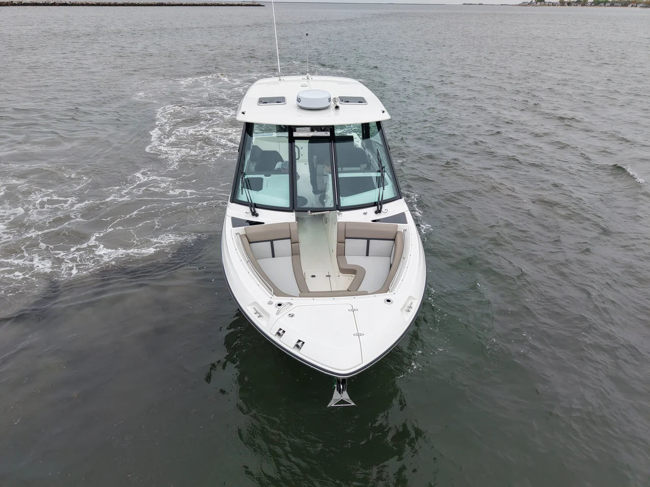 2026 Boston Whaler 330 Vantage 33.0 feet, Clearwater, Florida #4