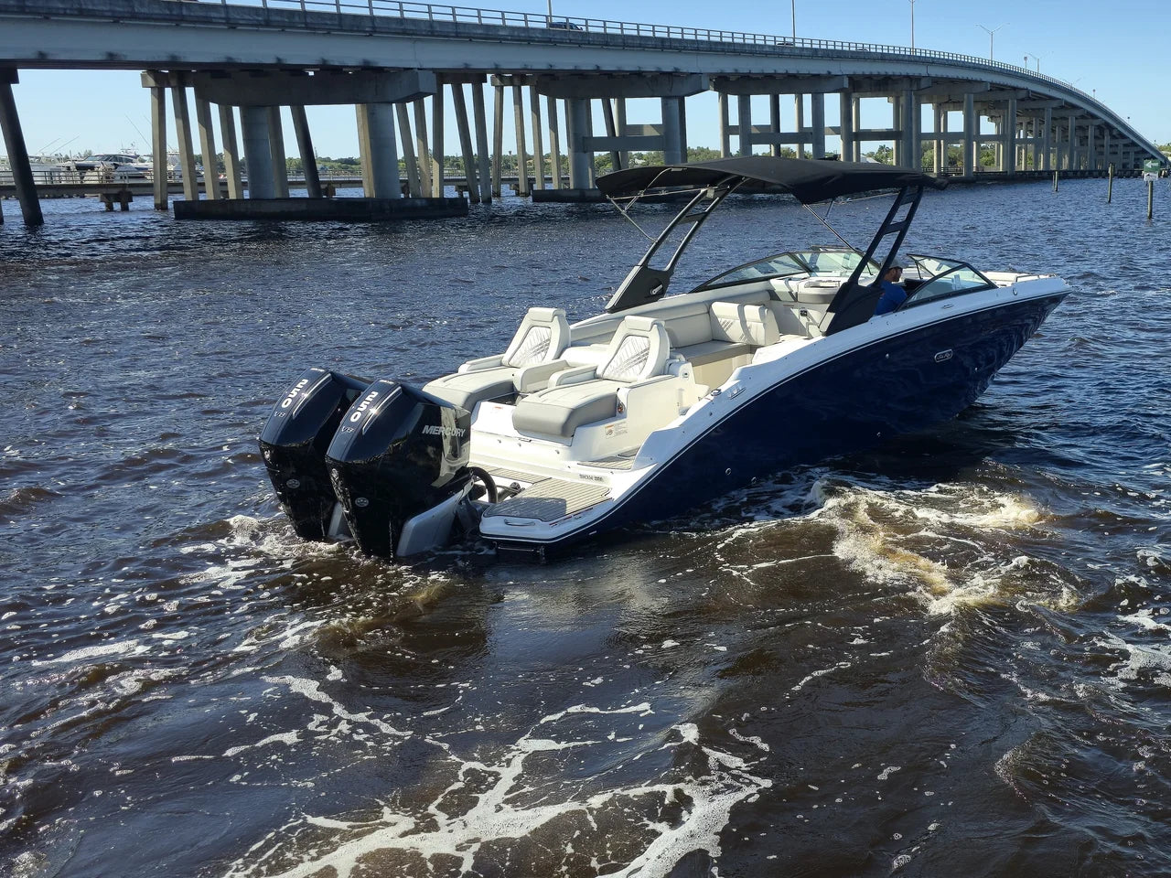 2026 Sea Ray SDX 290 Outboard 29.0 feet, Clearwater, Florida #2