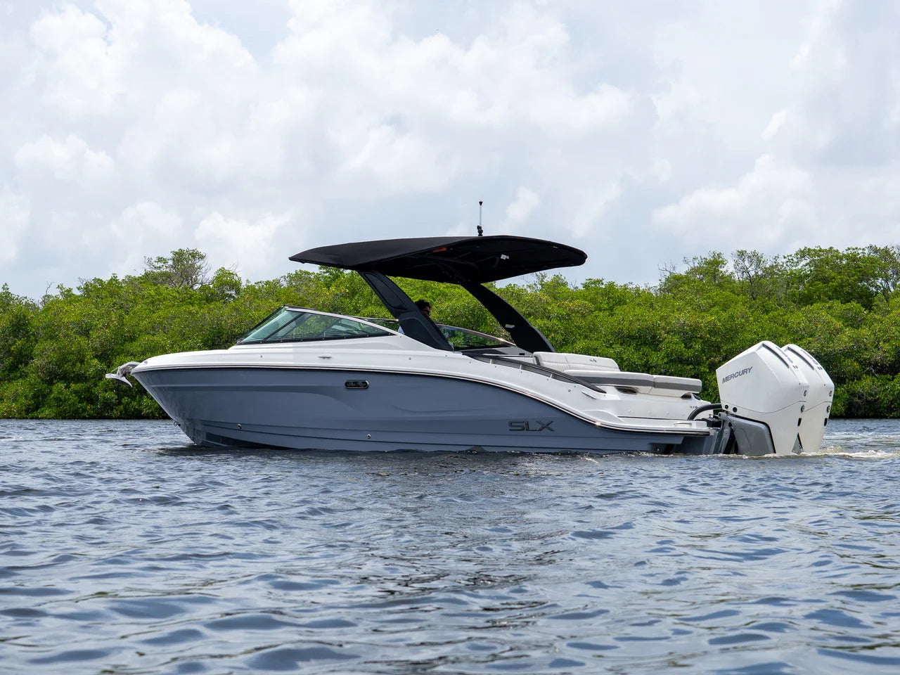 2027 Sea Ray SLX 280 Outboard 28.0 feet, Clearwater, Florida #2