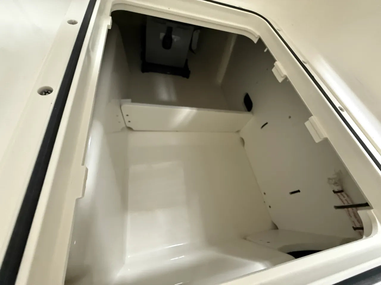 2026 Boston Whaler 250 Dauntless 25.0 feet, Clearwater, Florida #37