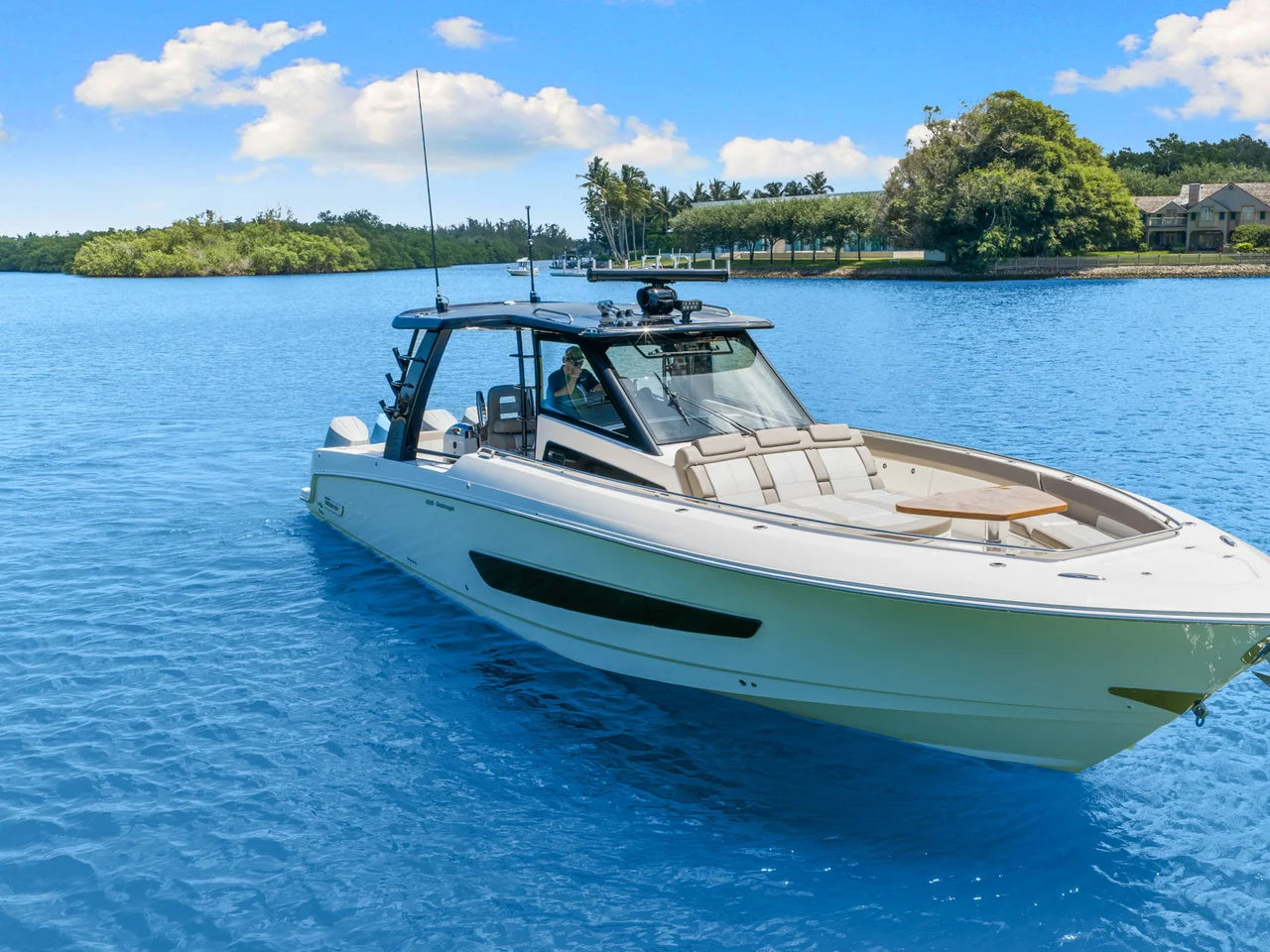 2026 Boston Whaler 420 Outrage 42.0 feet, Clearwater, Florida #16