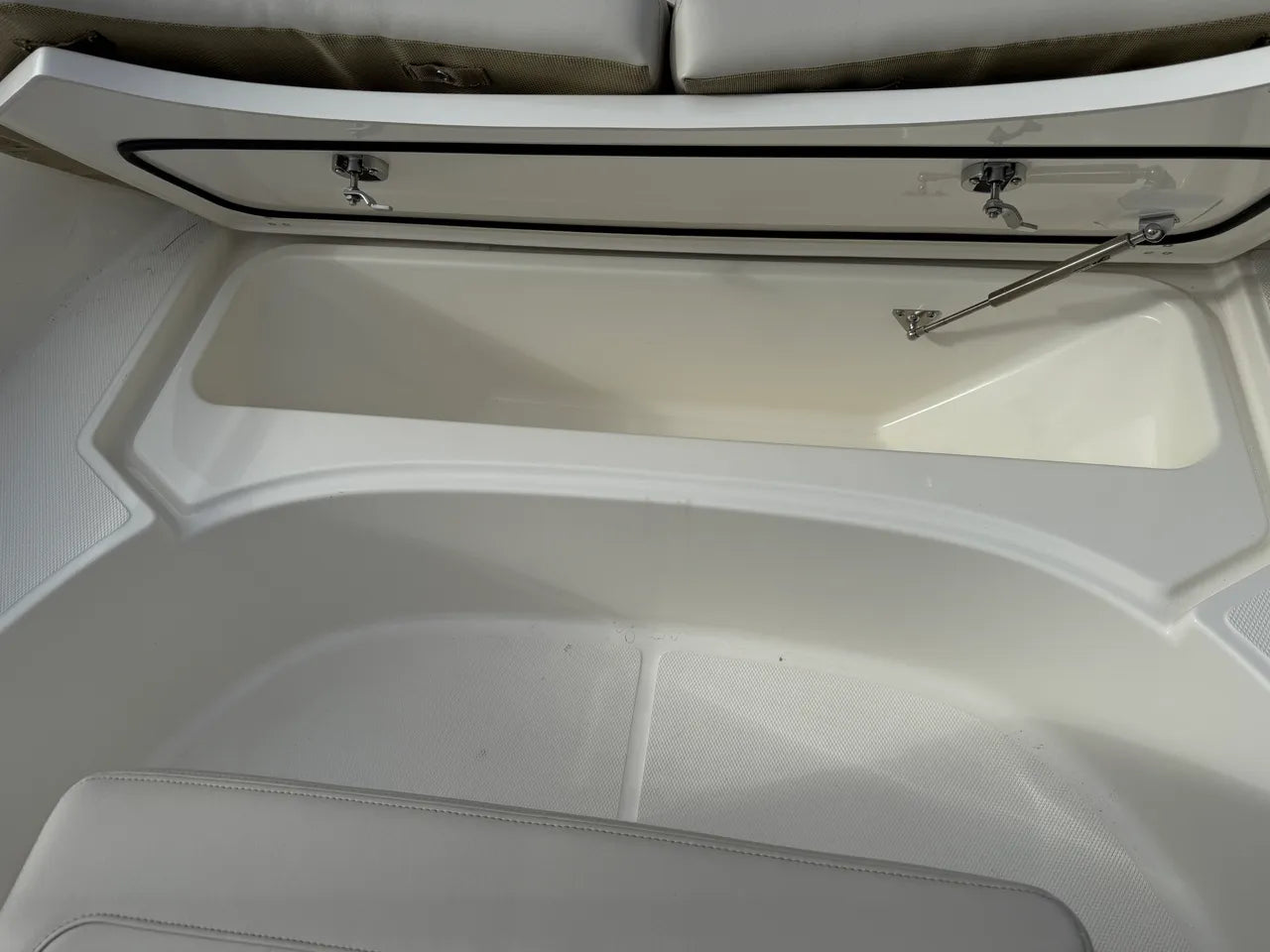 2026 Boston Whaler 170 Montauk 17.0 feet, Clearwater, Florida #9