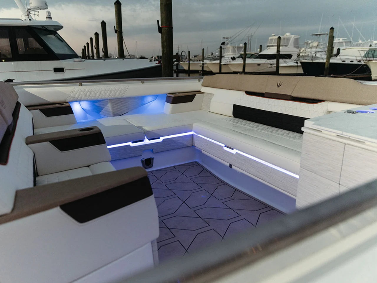 2027 Ducari D37 37.0 feet, Clearwater, Florida #24