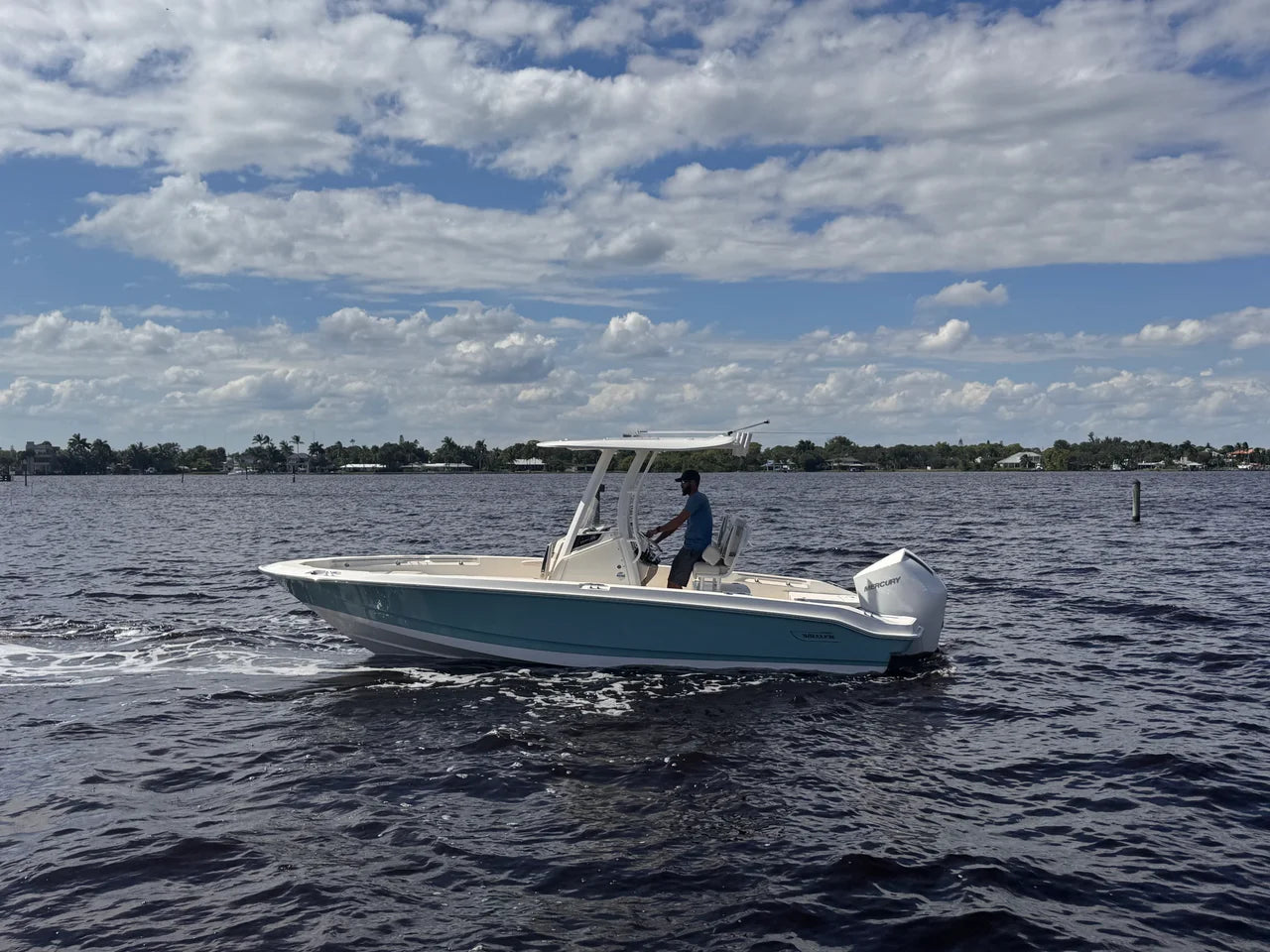2026 Boston Whaler 220 Dauntless 22.0 feet, Clearwater, Florida #2