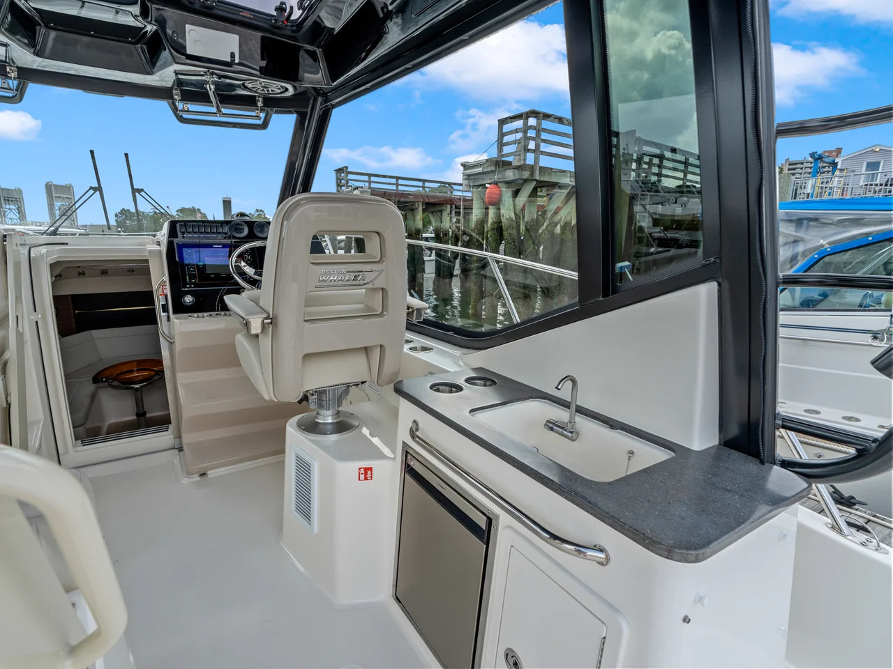 2026 Boston Whaler 325 Conquest 32.0 feet, Clearwater, Florida #21