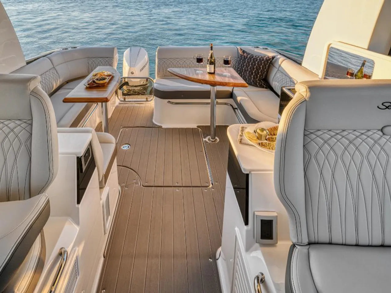 2025 Sea Ray Sundancer 370 Outboard 37.0 feet, Clearwater, Florida #25