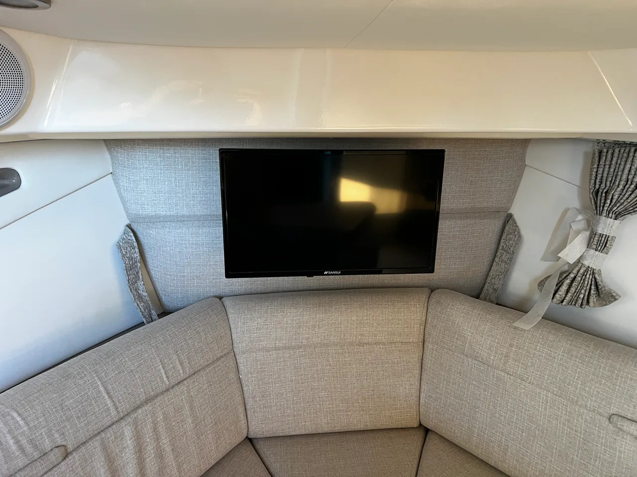 2026 Sea Ray Sundancer 320 Outboard 32.0 feet, Clearwater, Florida #33
