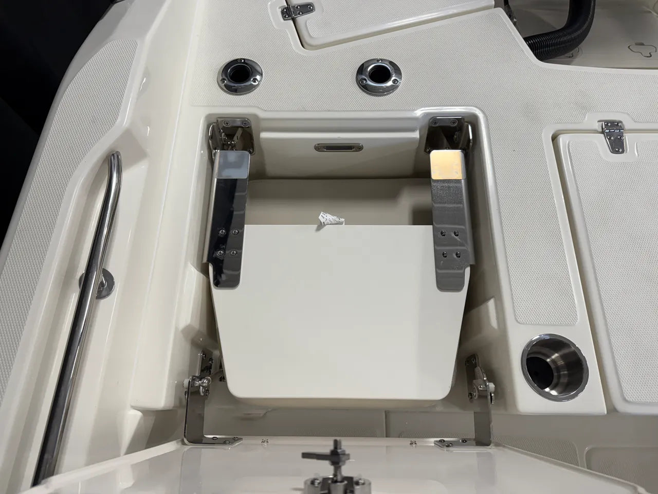 2026 Boston Whaler 250 Dauntless 25.0 feet, Clearwater, Florida #38