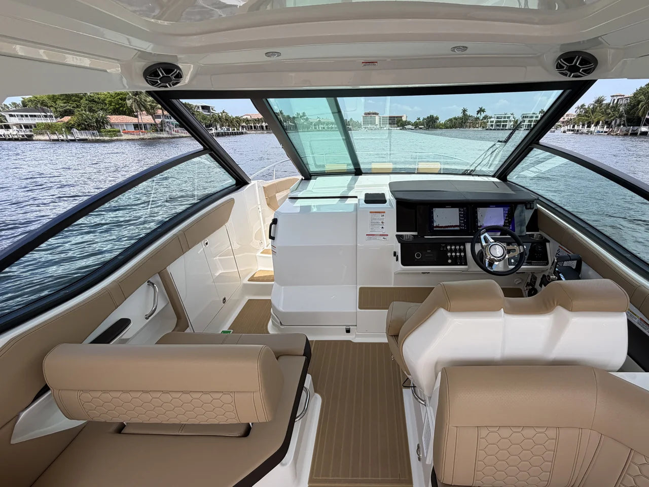 2026 Sea Ray Sundancer 320 Outboard 32.0 feet, Clearwater, Florida #36