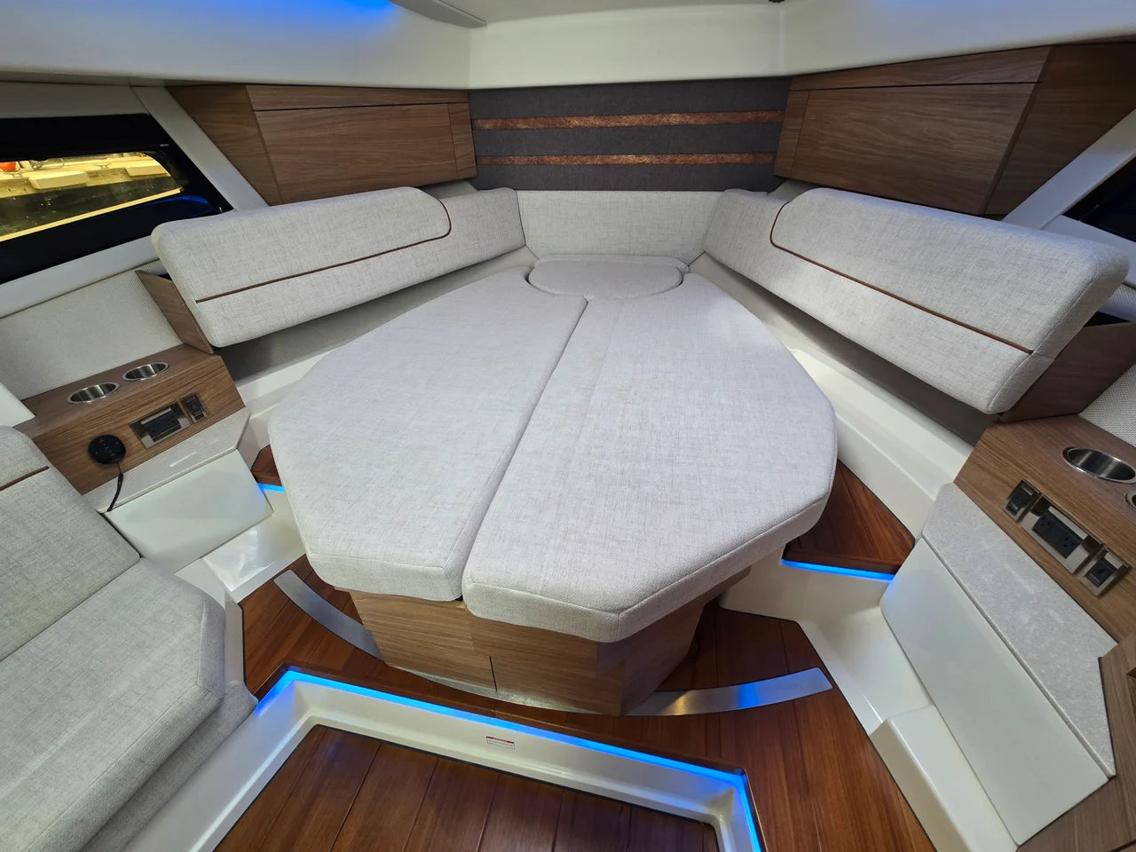 2026 Boston Whaler 365 Conquest 36.0 feet, Clearwater, Florida #40