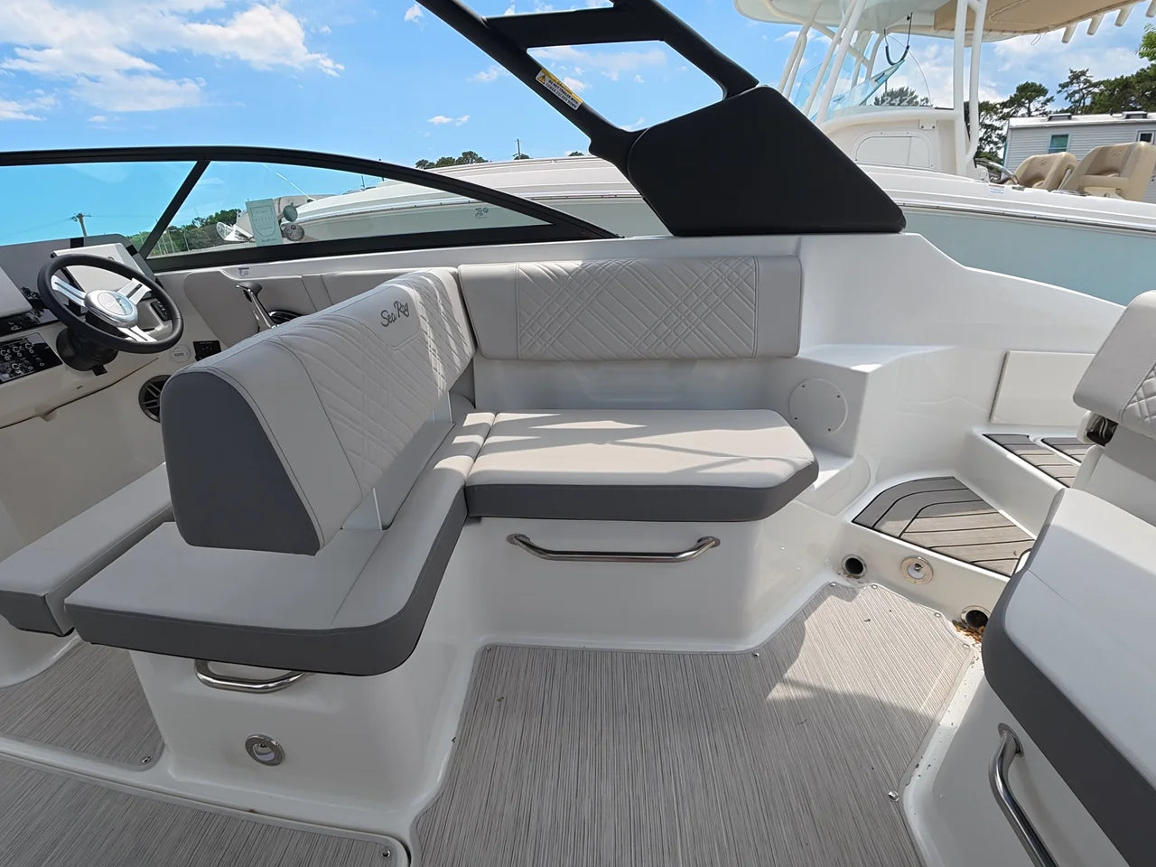 2026 Sea Ray SDX 250 Outboard 25.0 feet, Clearwater, Florida #17