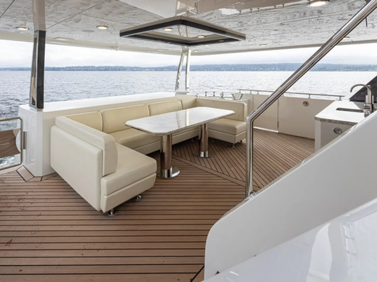 2027 Ocean Alexander 27R 93.0 feet, Clearwater, Florida #13