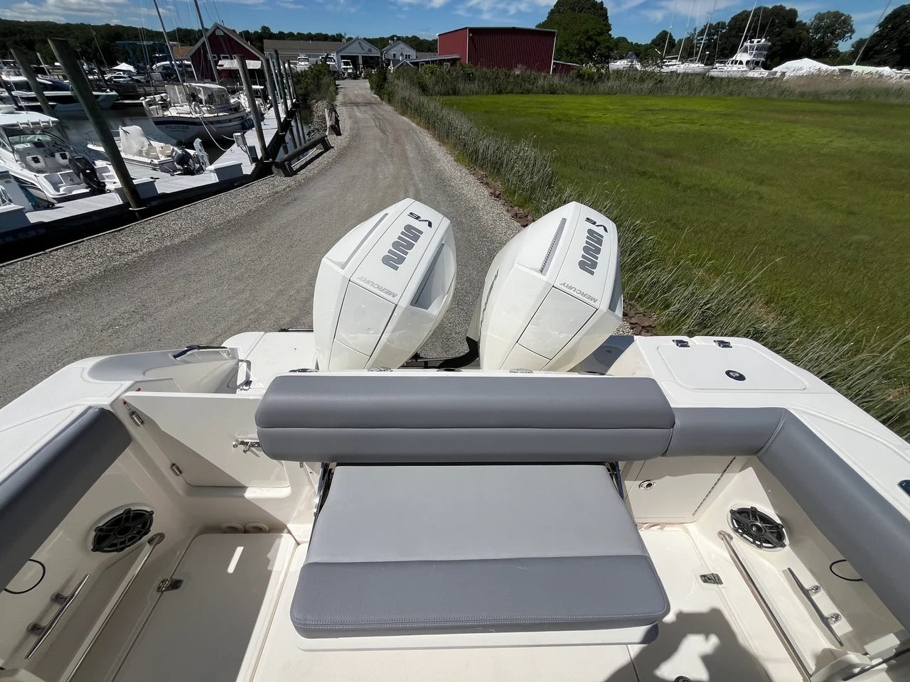 2026 Boston Whaler 250 Outrage 25.0 feet, Clearwater, Florida #3
