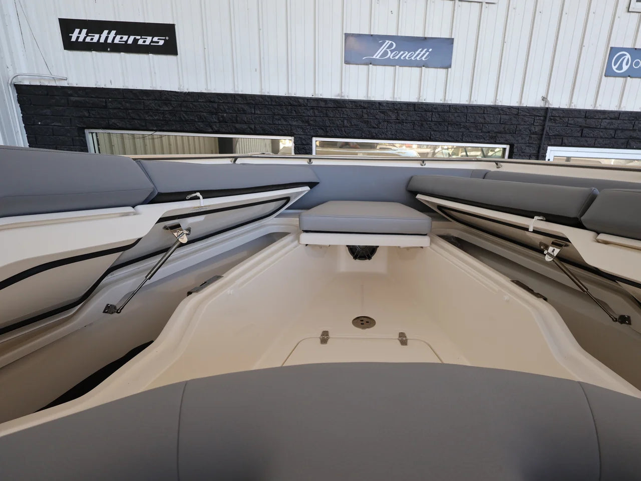 2026 Boston Whaler 360 Outrage 36.0 feet, Clearwater, Florida #41