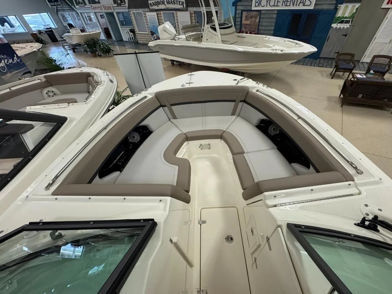 2026 Boston Whaler 240 Vantage 24.0 feet, Clearwater, Florida #28