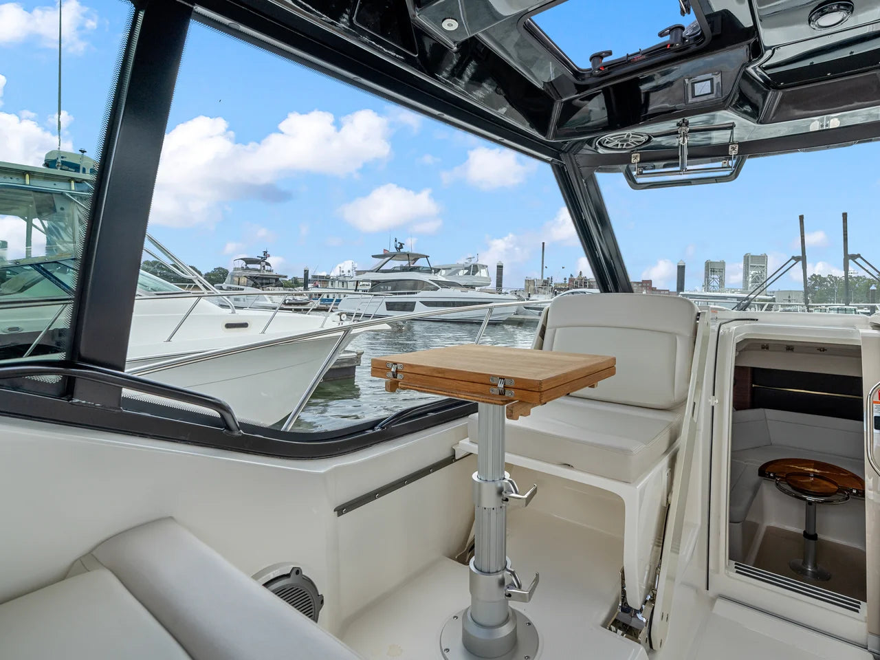 2026 Boston Whaler 325 Conquest 32.0 feet, Clearwater, Florida #17