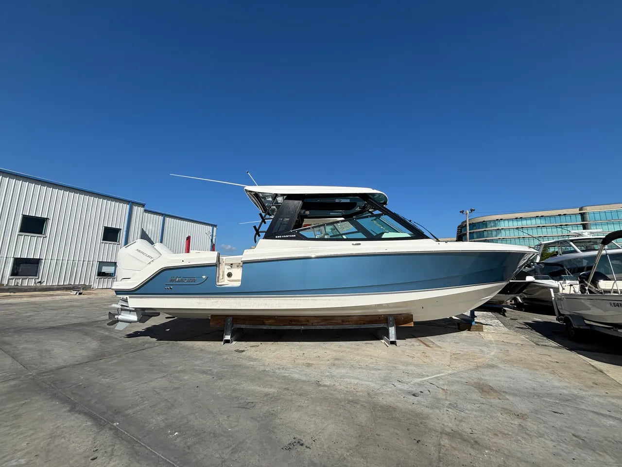 2026 Boston Whaler 330 Vantage 33.0 feet, Clearwater, Florida #1