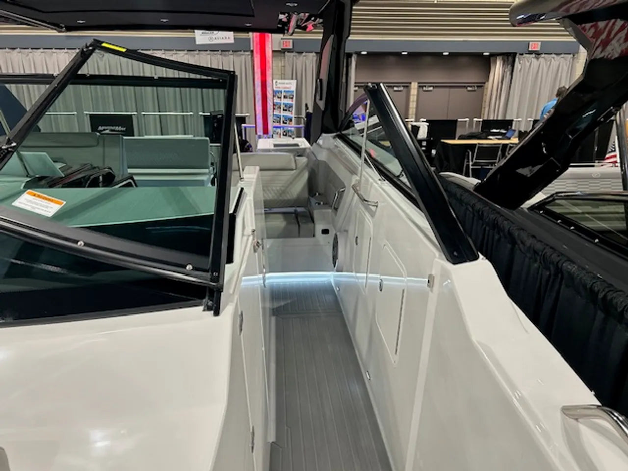 2026 Cruisers Yachts 34 GLS Outboard 34.0 feet, Clearwater, Florida #27