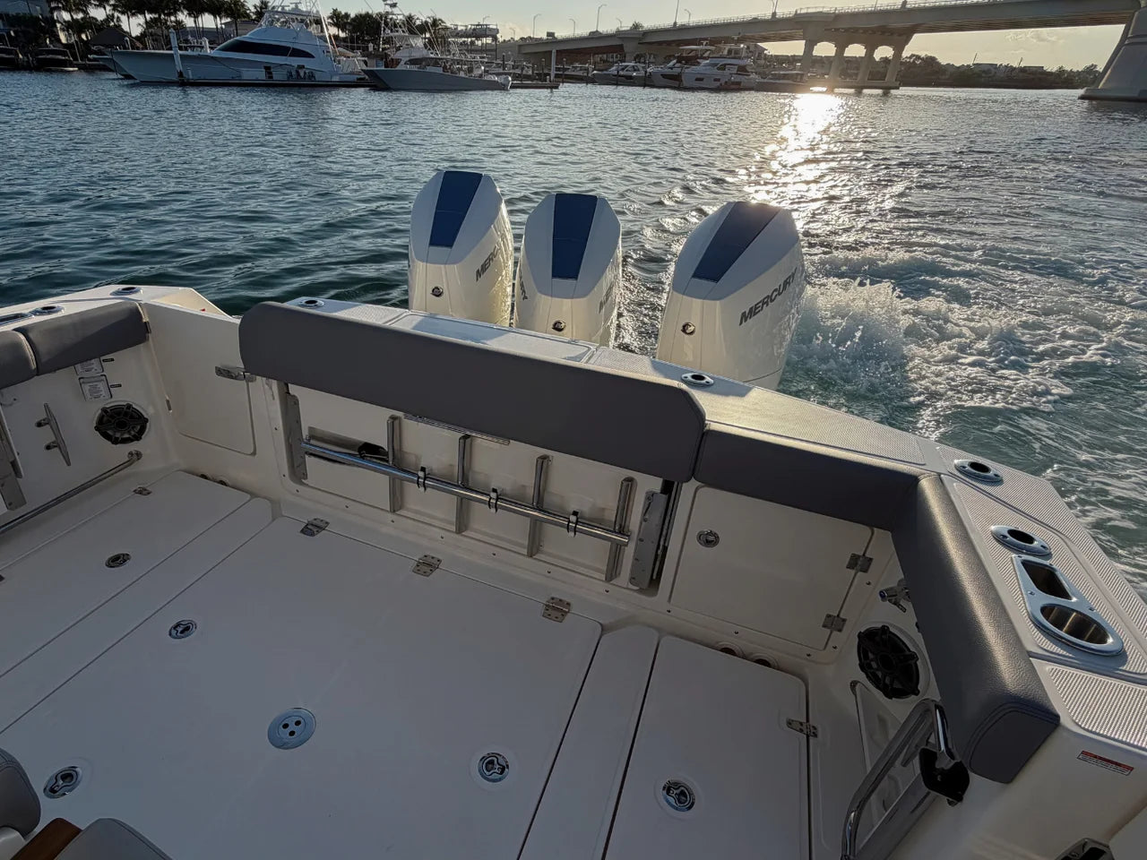 2026 Boston Whaler 360 Outrage 36.0 feet, Clearwater, Florida #9