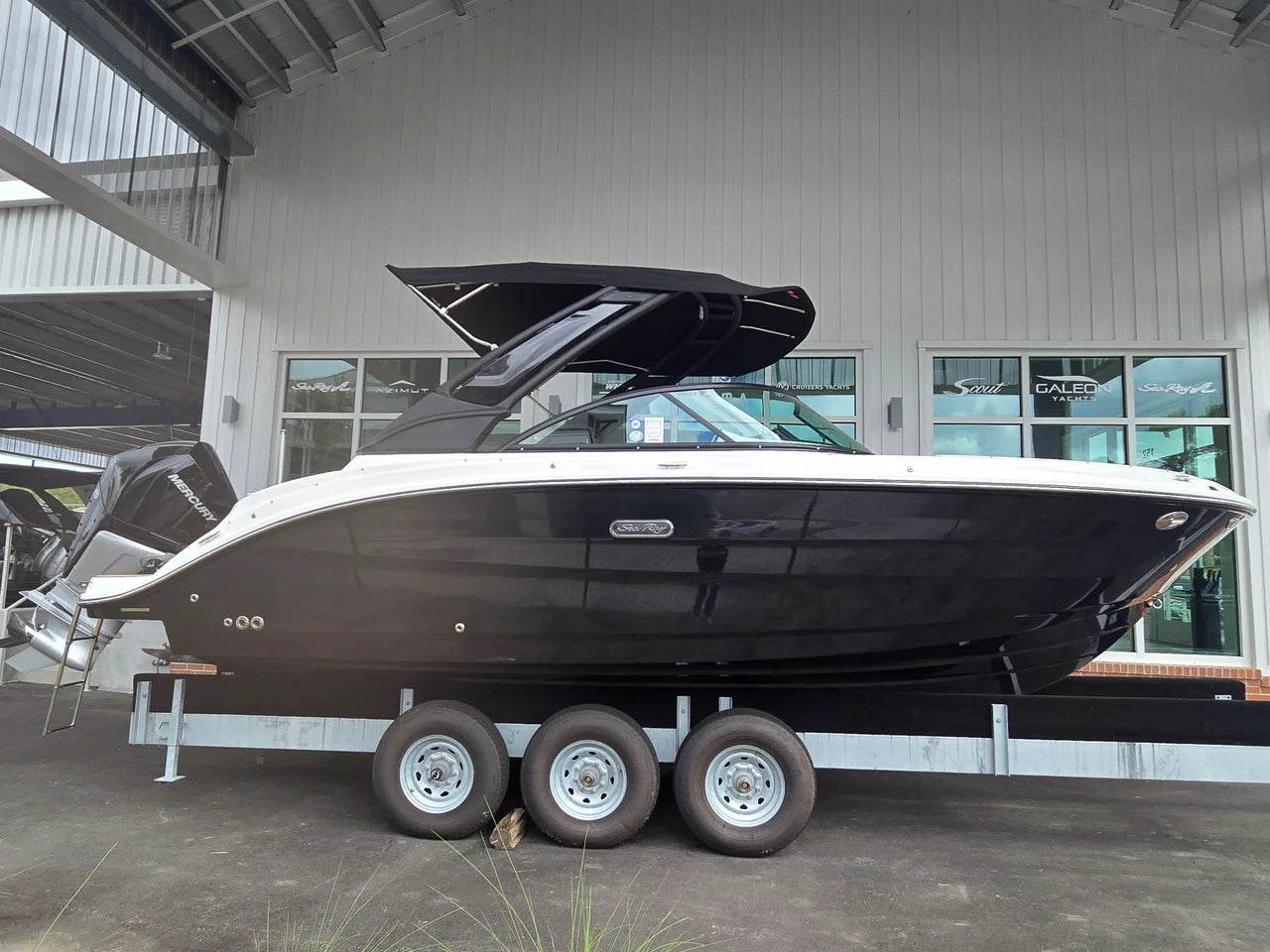 2026 Sea Ray SDX 230 Outboard 23.0 feet, Clearwater, Florida #1