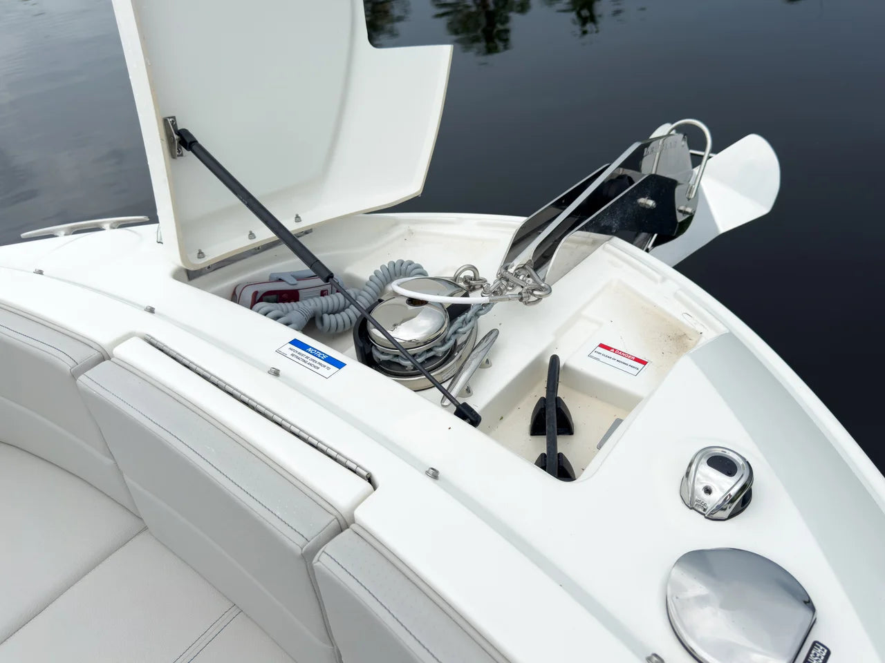 2027 Sea Ray SLX 310 Outboard 31.0 feet, Clearwater, Florida #25
