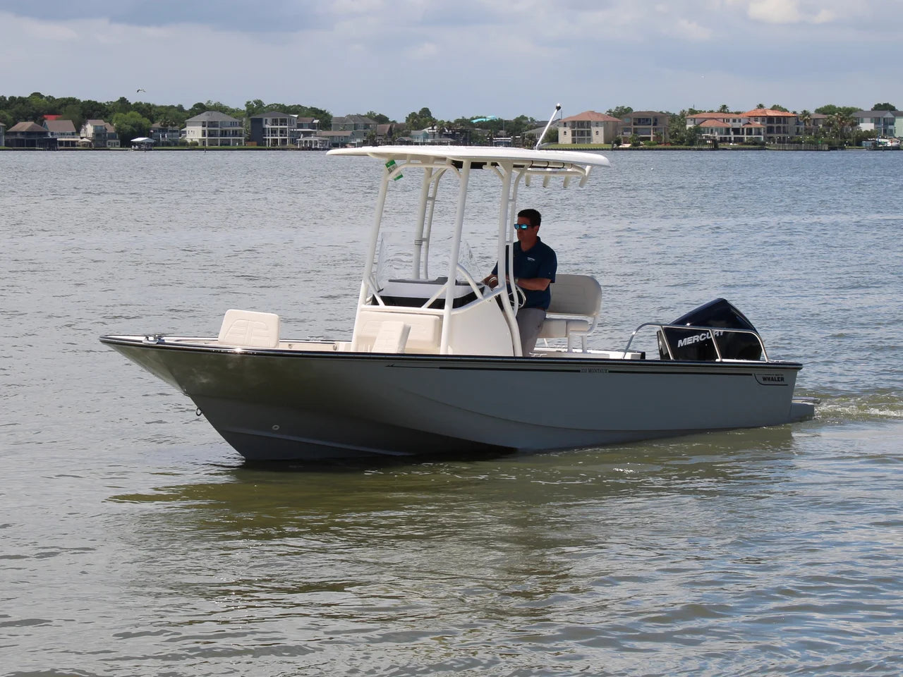 2026 Boston Whaler 210 Montauk 21.0 feet, Clearwater, Florida #15