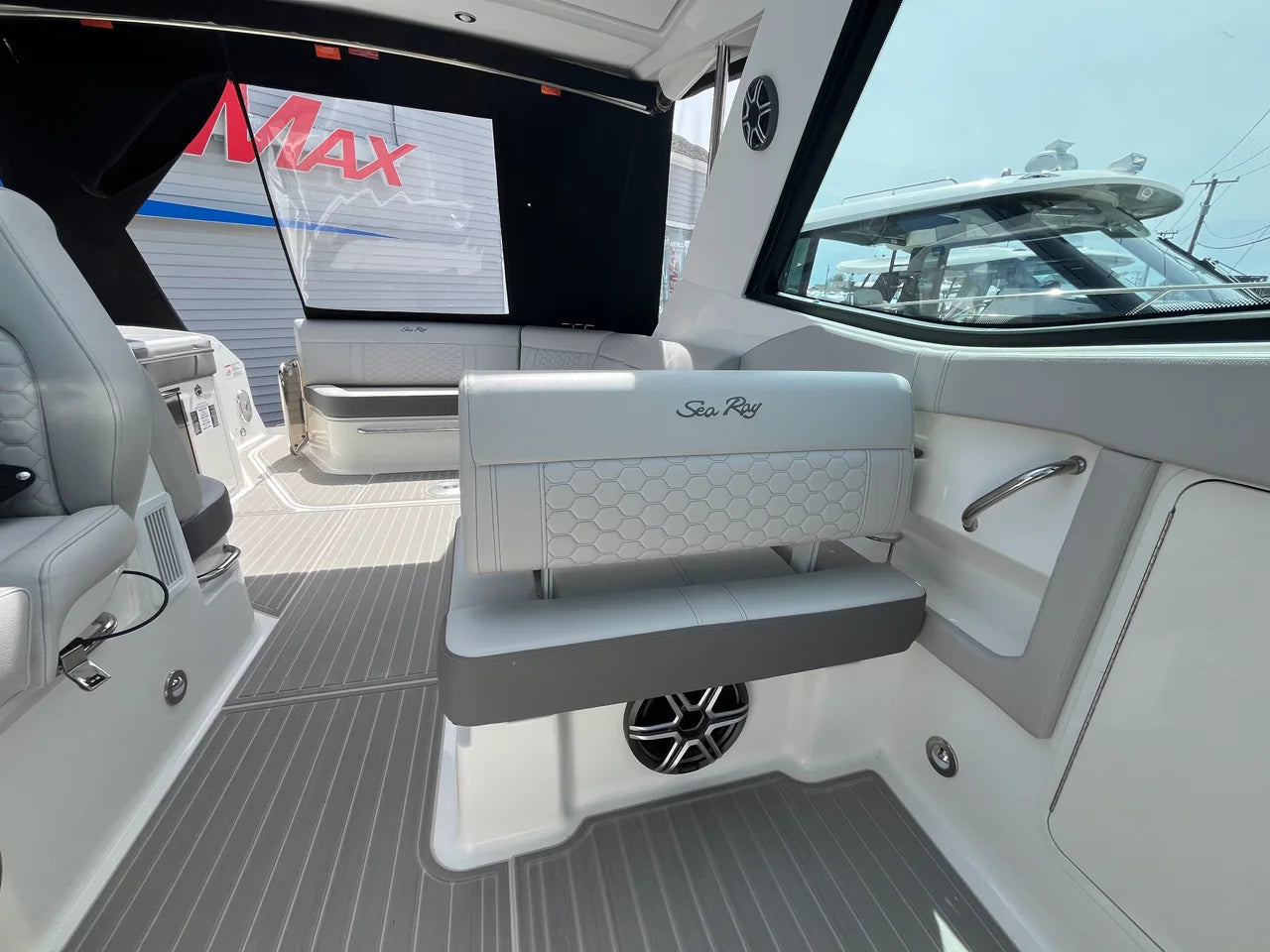 2026 Sea Ray Sundancer 320 Outboard 32.0 feet, Clearwater, Florida #14