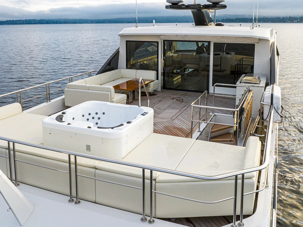 2027 Ocean Alexander 27R 93.0 feet, Clearwater, Florida #11