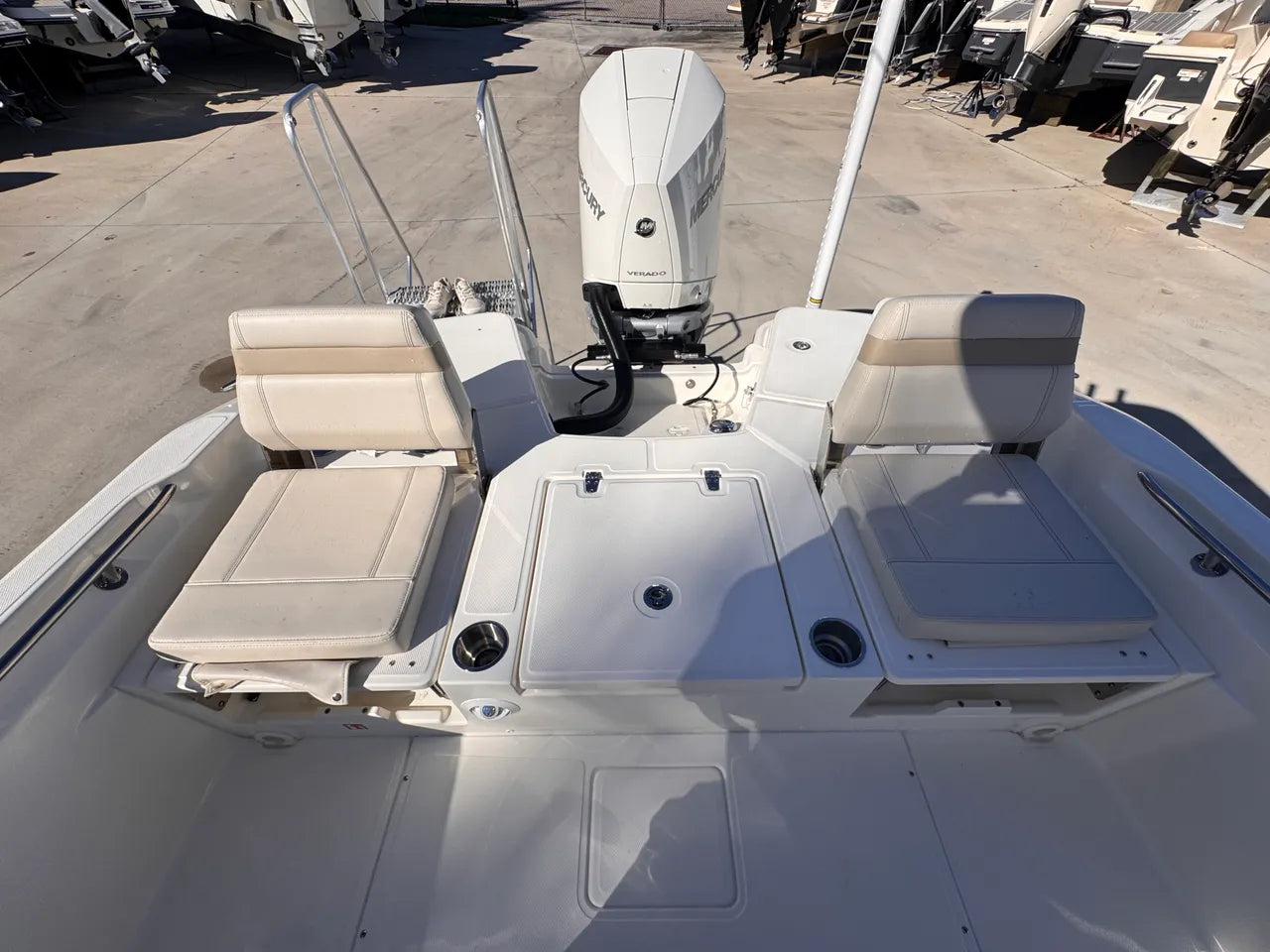 2026 Boston Whaler 250 Dauntless 25.0 feet, Clearwater, Florida #12