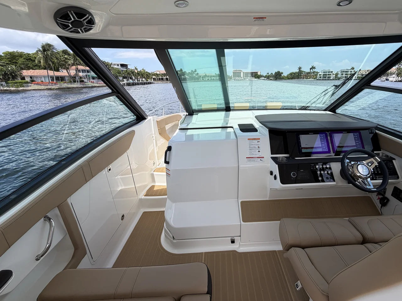 2026 Sea Ray Sundancer 320 Outboard 32.0 feet, Clearwater, Florida #44