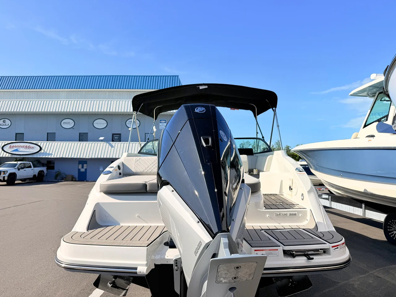 2026 Sea Ray SDX 250 Outboard 25.0 feet, Clearwater, Florida #8