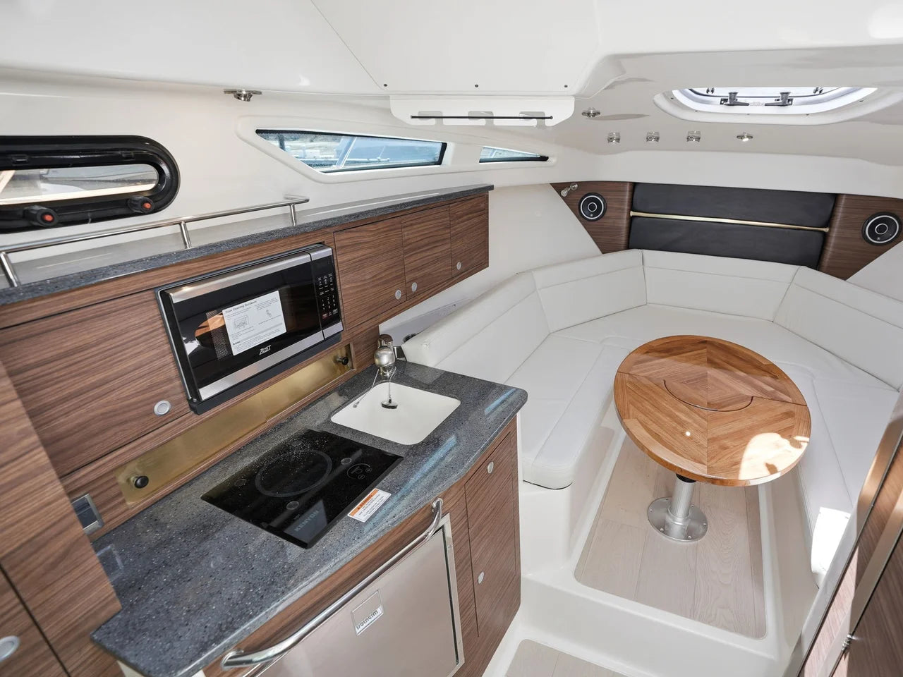 2026 Boston Whaler 325 Conquest 32.0 feet, Clearwater, Florida #27