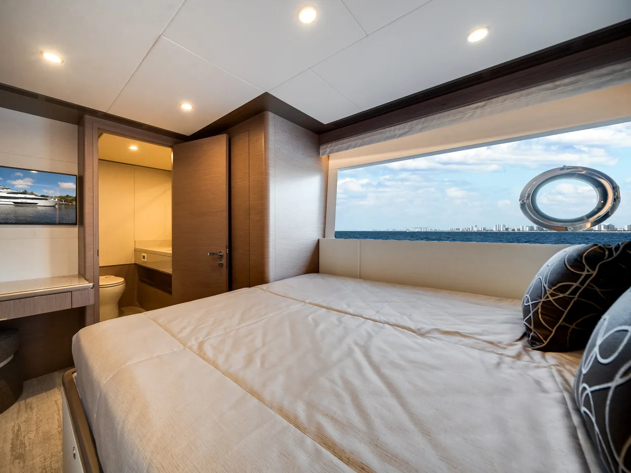 2026 Ocean Alexander 37L 120.0 feet, Clearwater, Florida #29