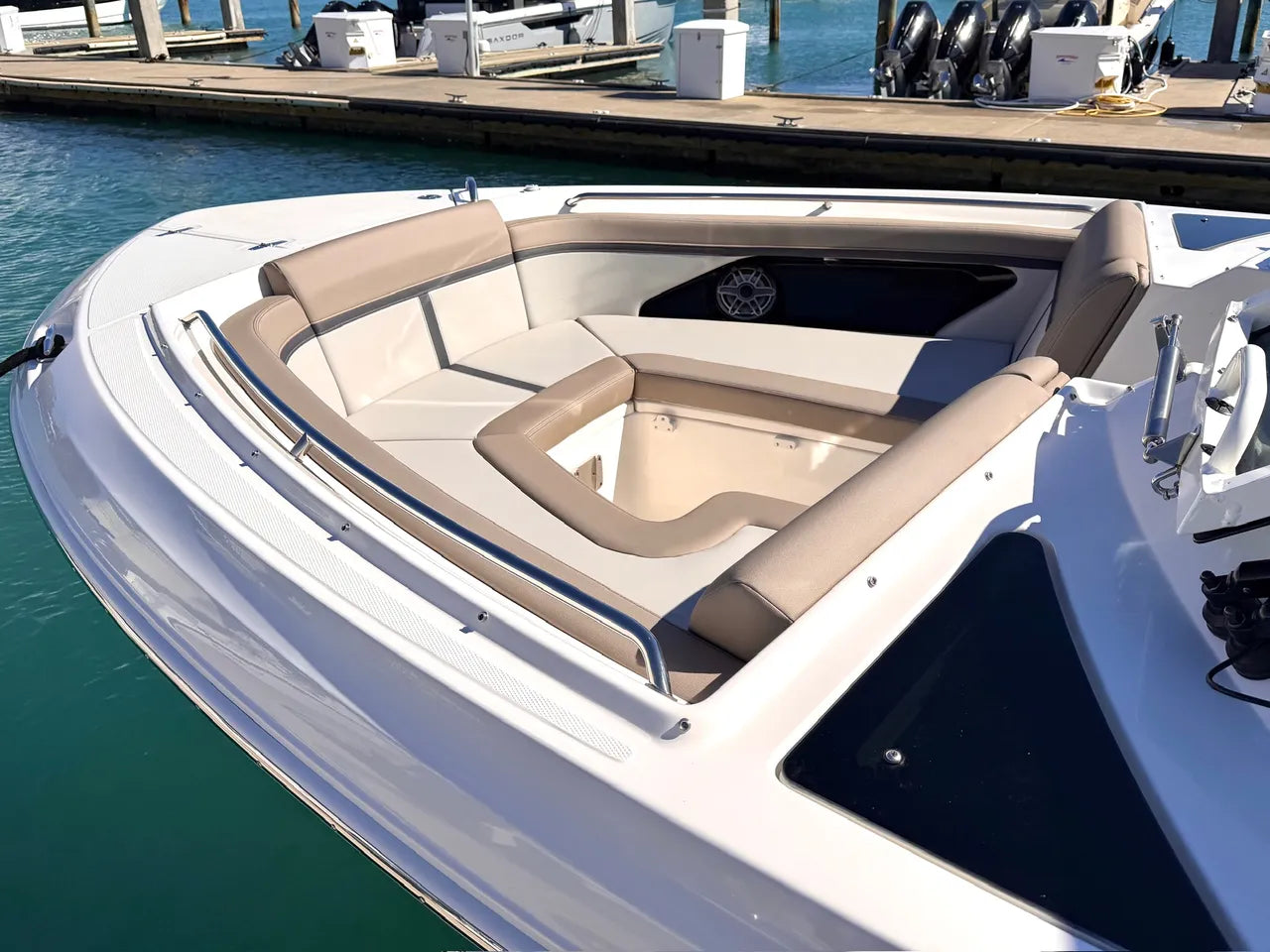 2026 Boston Whaler 330 Vantage 33.0 feet, Clearwater, Florida #22