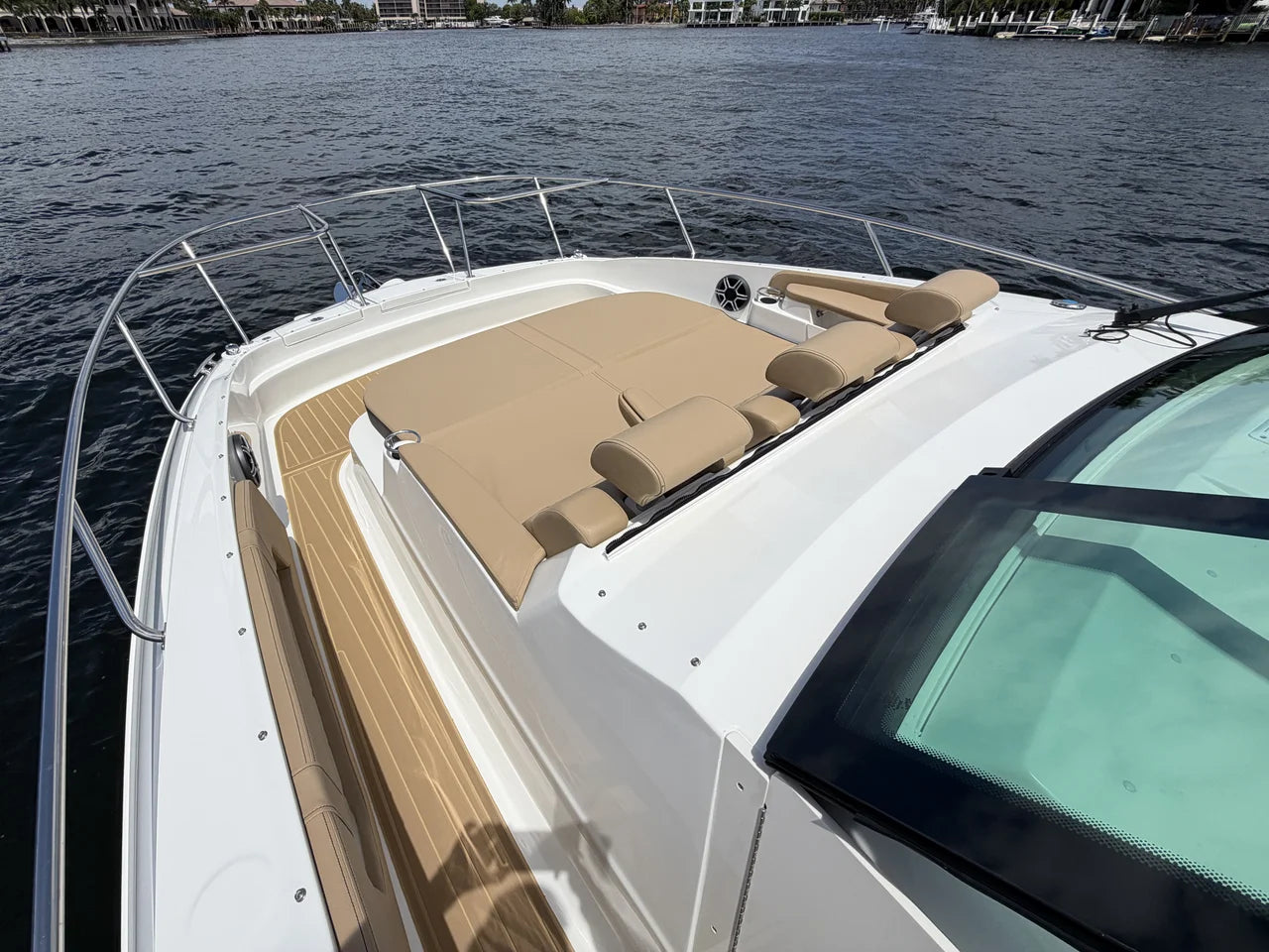 2026 Sea Ray Sundancer 320 Outboard 32.0 feet, Clearwater, Florida #48