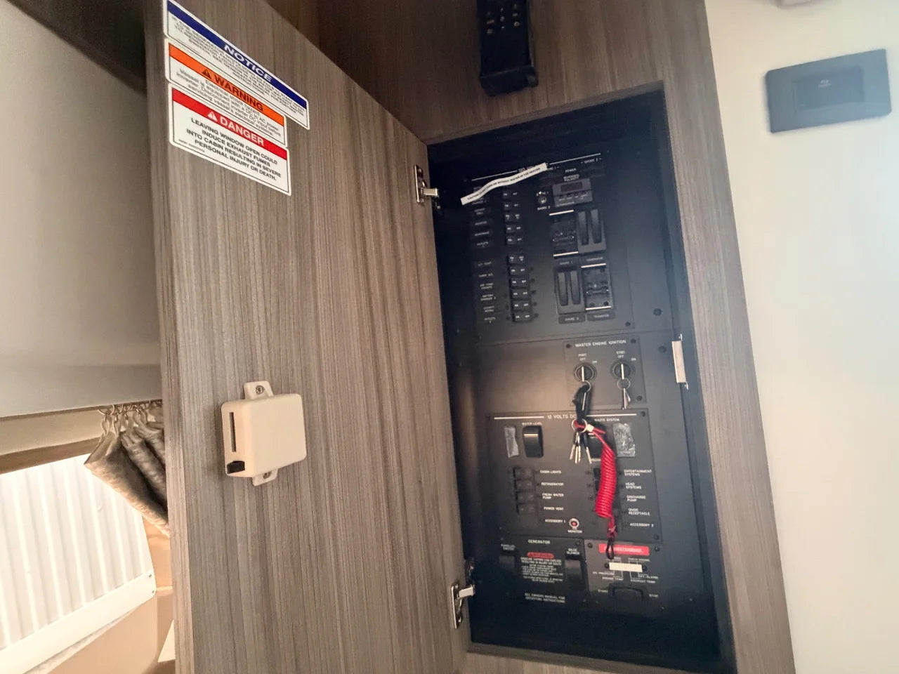 2026 Sea Ray Sundancer 320 Outboard 32.0 feet, Clearwater, Florida #38