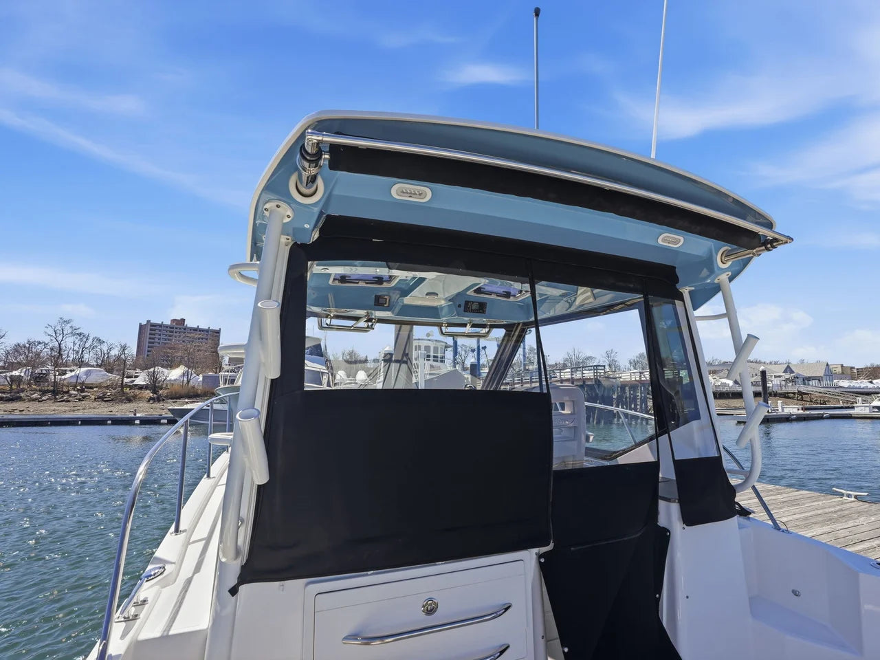 2026 Boston Whaler 325 Conquest 32.0 feet, Clearwater, Florida #9