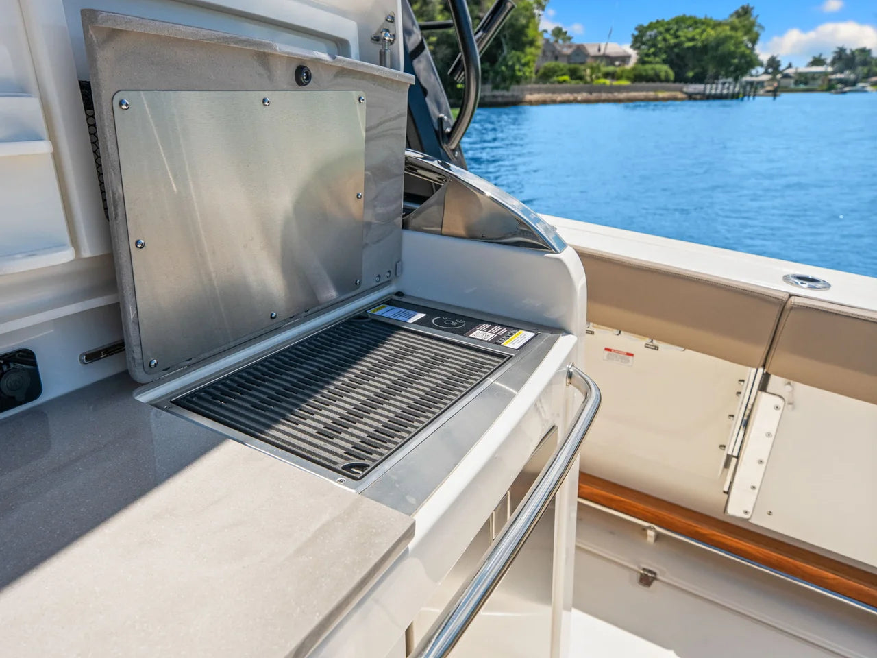 2026 Boston Whaler 420 Outrage 42.0 feet, Clearwater, Florida #44