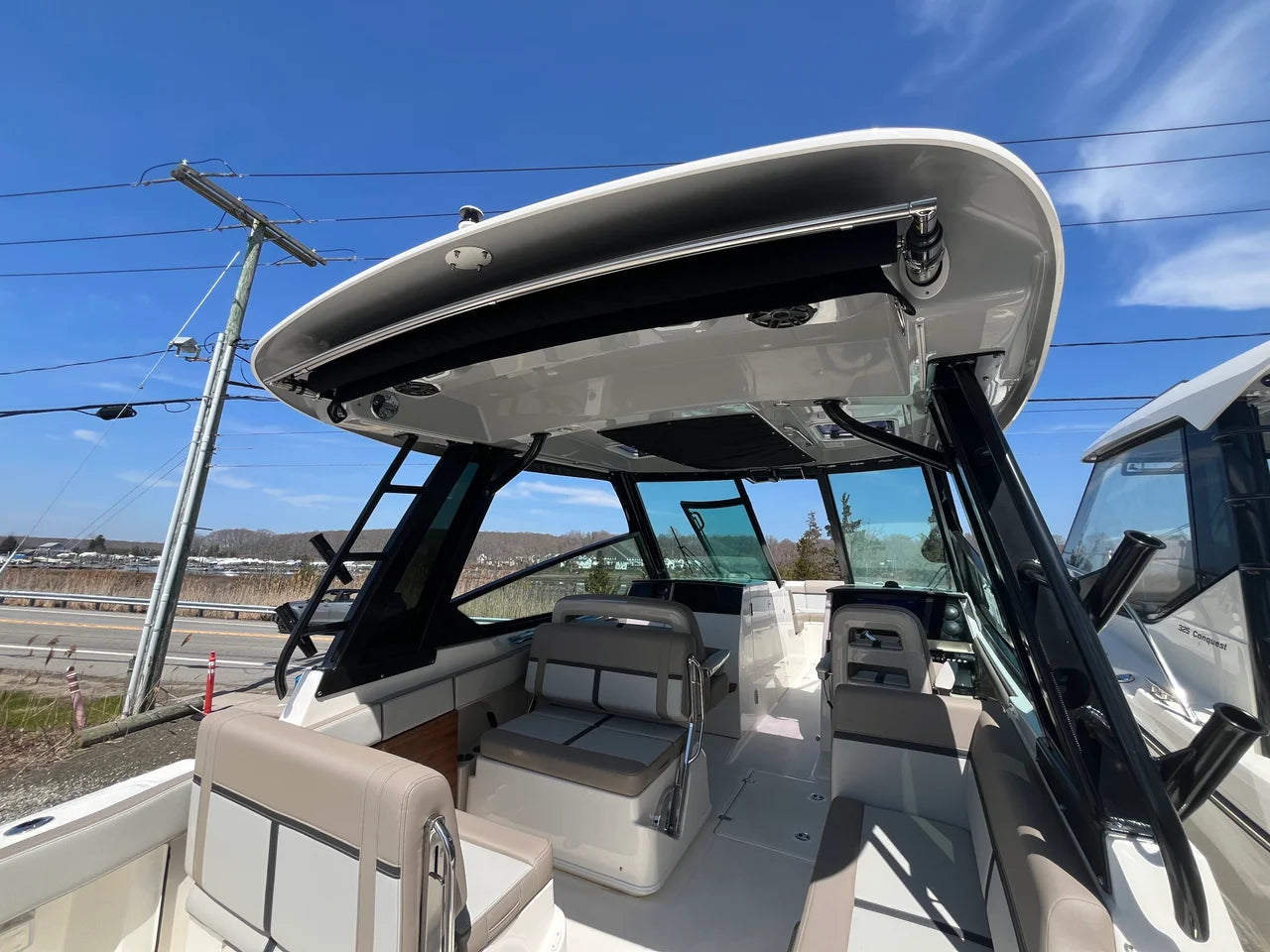2026 Boston Whaler 330 Vantage 33.0 feet, Clearwater, Florida #10