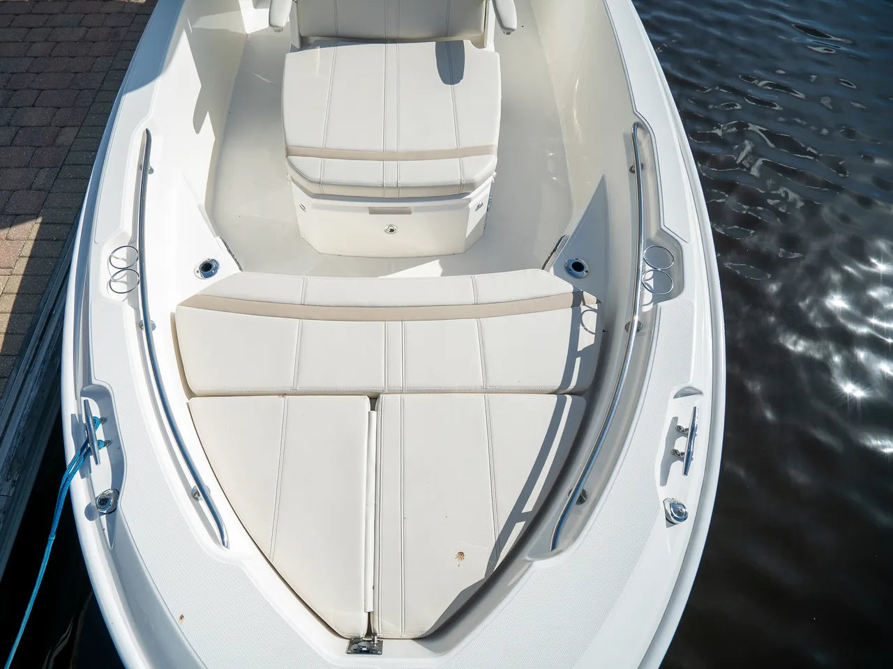 2026 Boston Whaler 220 Dauntless 22.0 feet, Clearwater, Florida #15