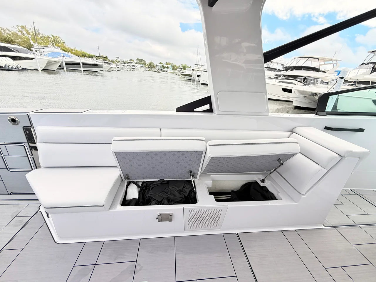 2025 Aviara AV40 Outboard 40.0 feet, Clearwater, Florida #30