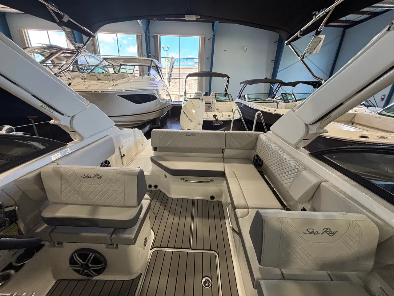 2026 Sea Ray SDX 230 Outboard 23.0 feet, Clearwater, Florida #9