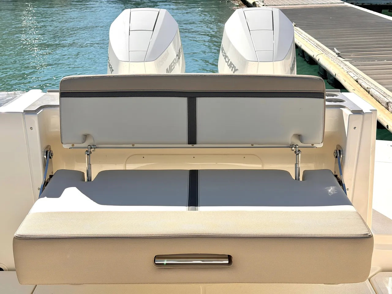 2026 Boston Whaler 330 Vantage 33.0 feet, Clearwater, Florida #28