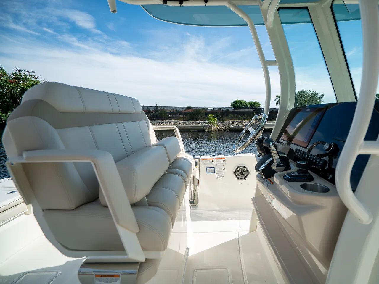 2026 Boston Whaler 280 Dauntless 28.0 feet, Clearwater, Florida #10