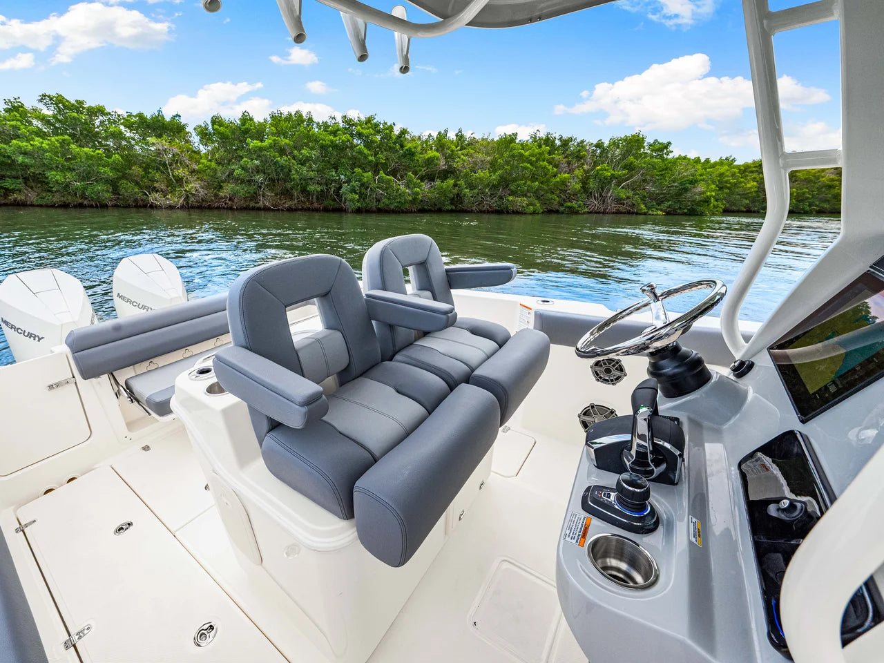 2026 Boston Whaler 280 Outrage 28.0 feet, Clearwater, Florida #52