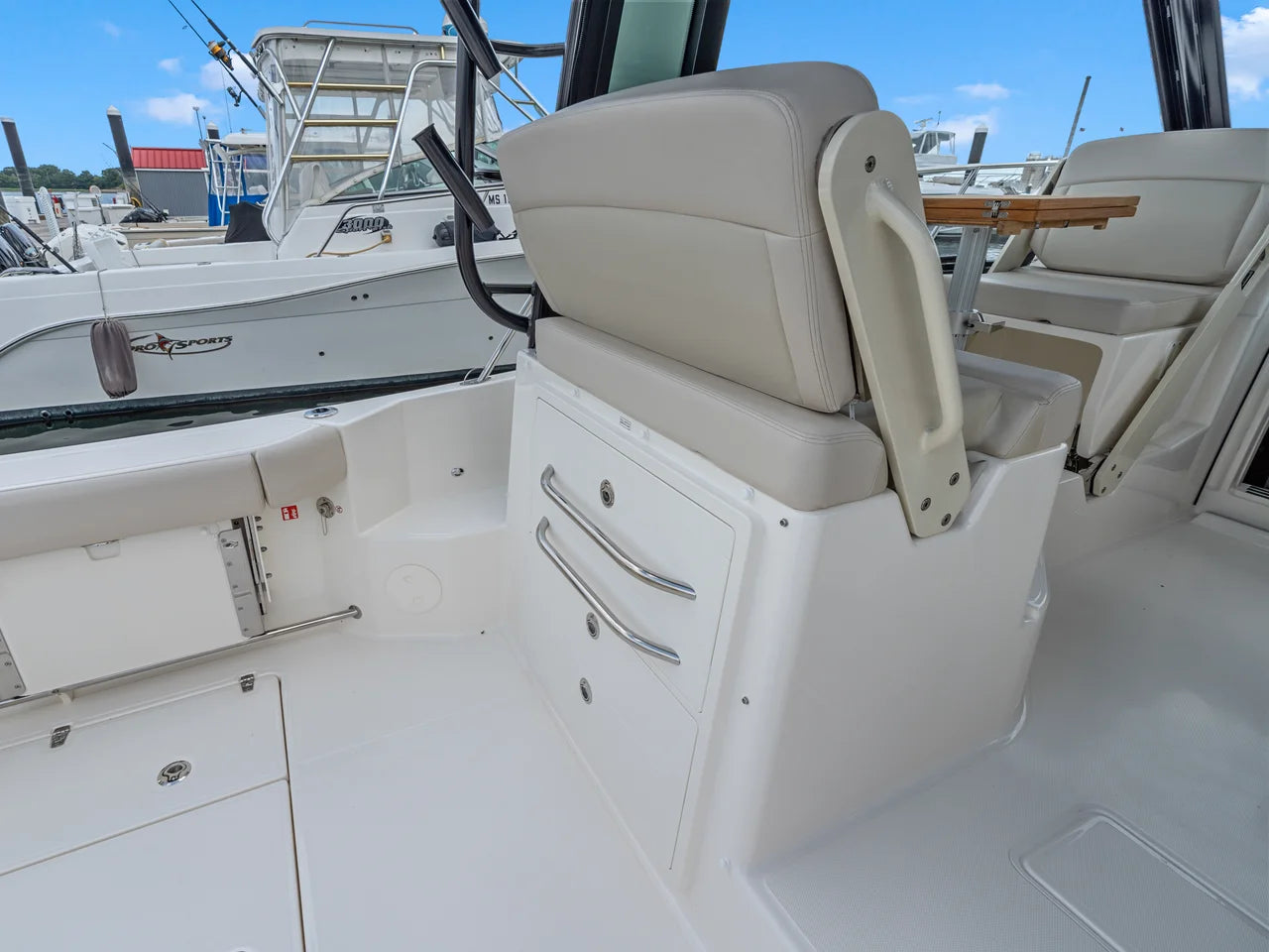 2026 Boston Whaler 325 Conquest 32.0 feet, Clearwater, Florida #13
