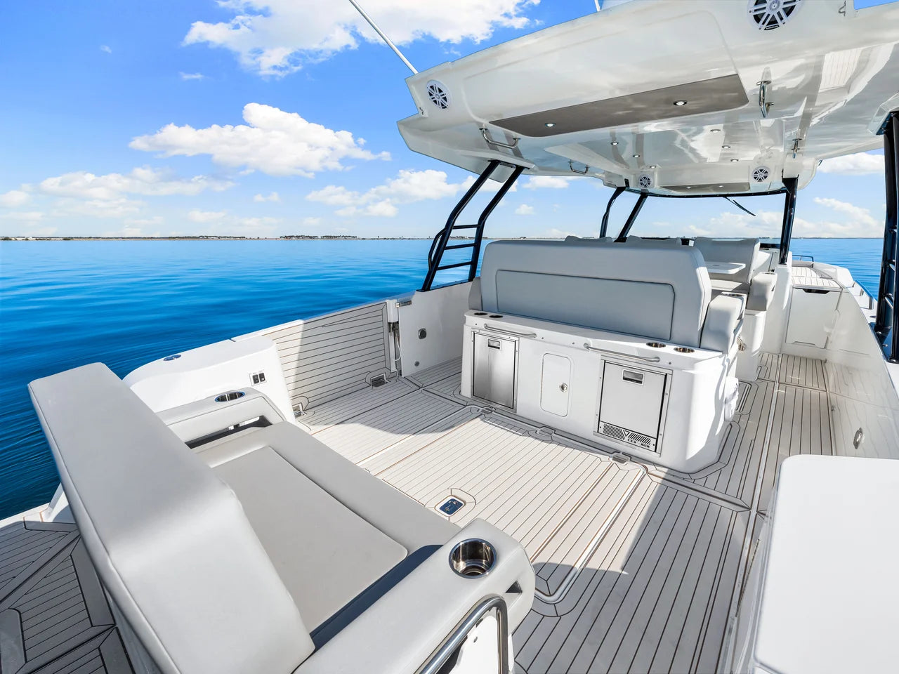 2026 Cruisers Yachts 38 VTR 38.0 feet, Clearwater, Florida #48