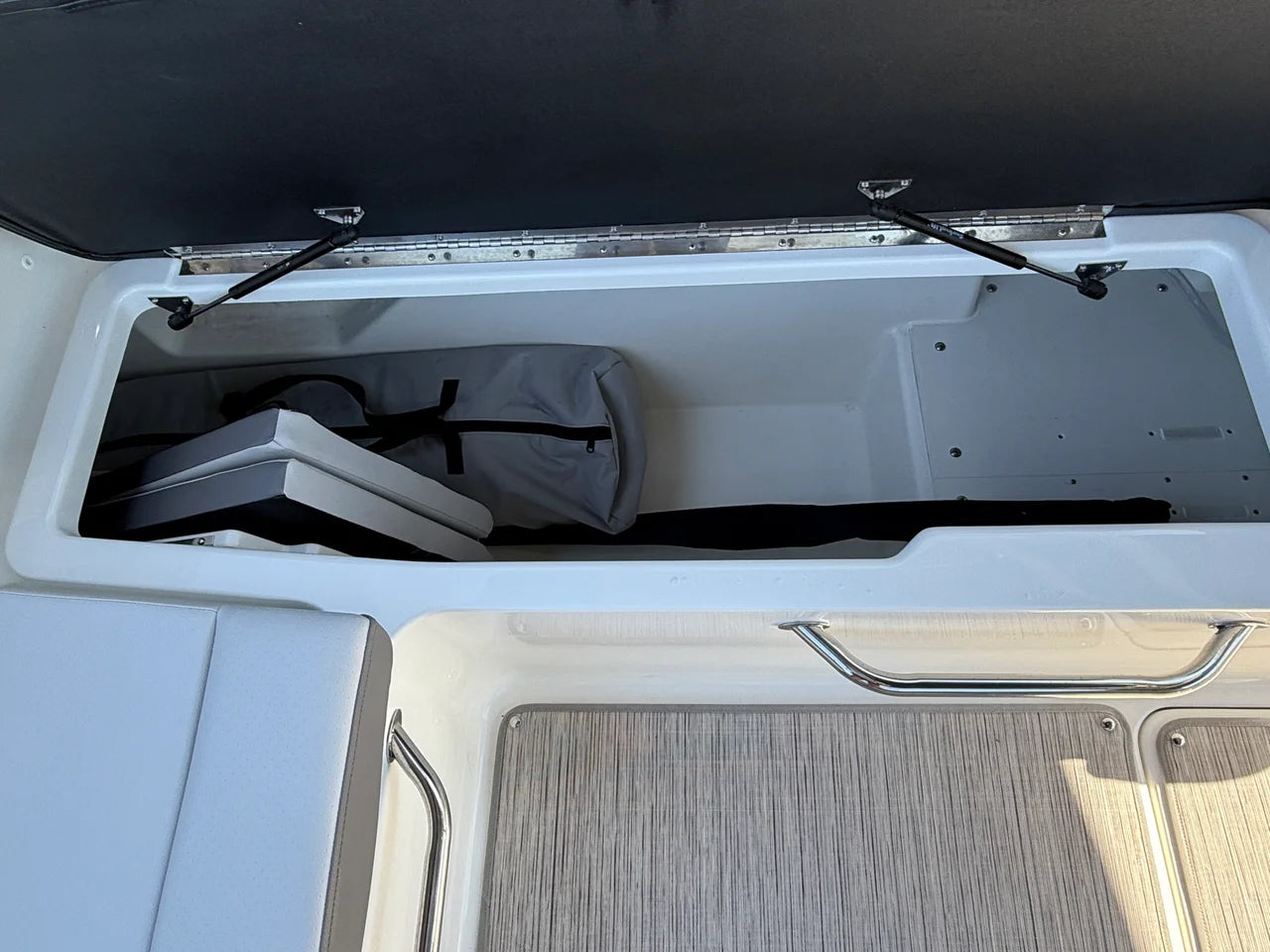 2026 Sea Ray SDX 250 Outboard 25.0 feet, Clearwater, Florida #16
